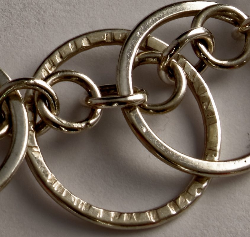 colonne-brisee-bijoux-argent-pendentif-ronde-anneaux-detail2-845